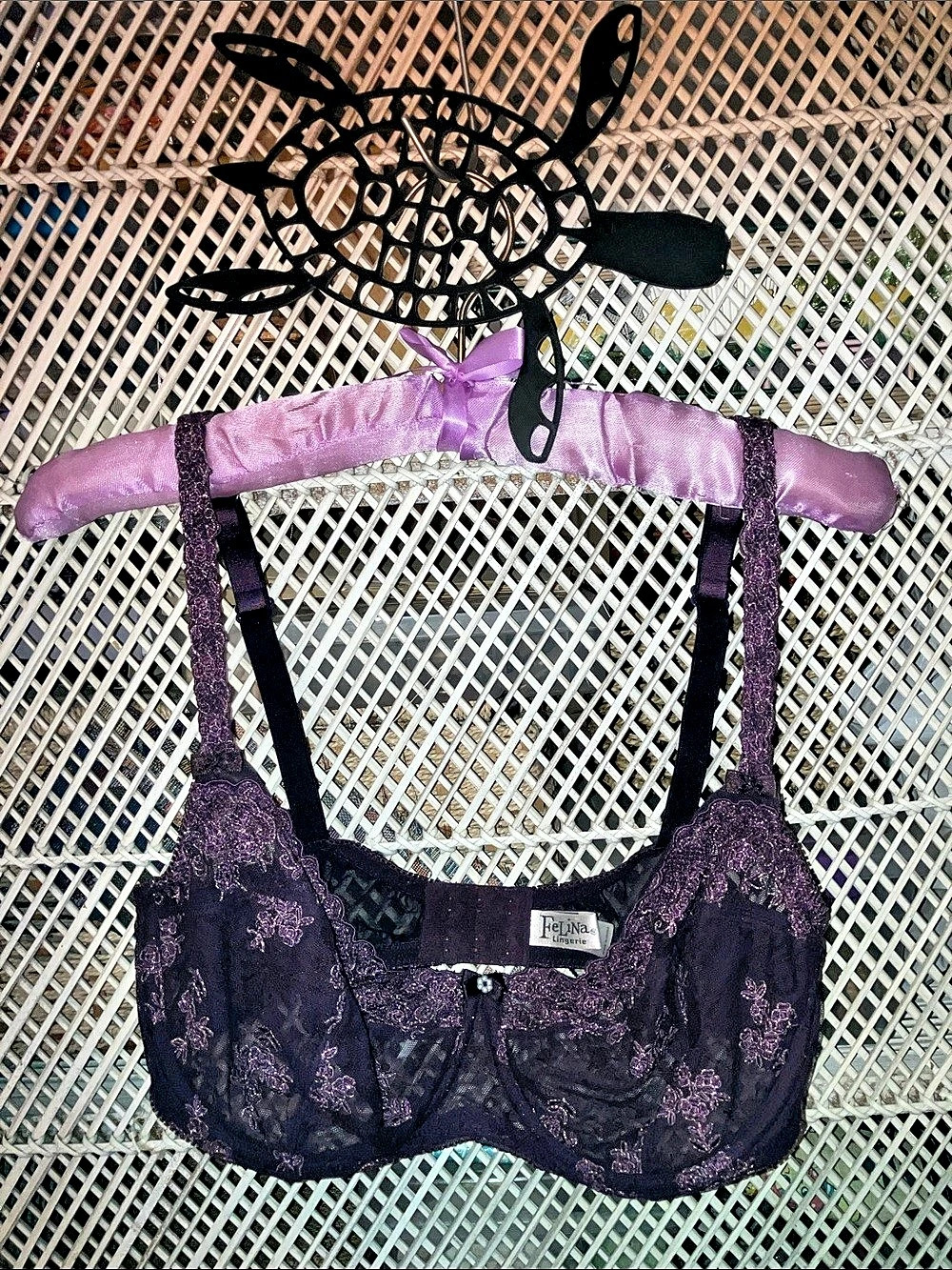 Felina Floral Lace Bra in Purple Like New